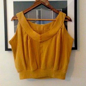 Ballon blouse tank with buttons and gold thread